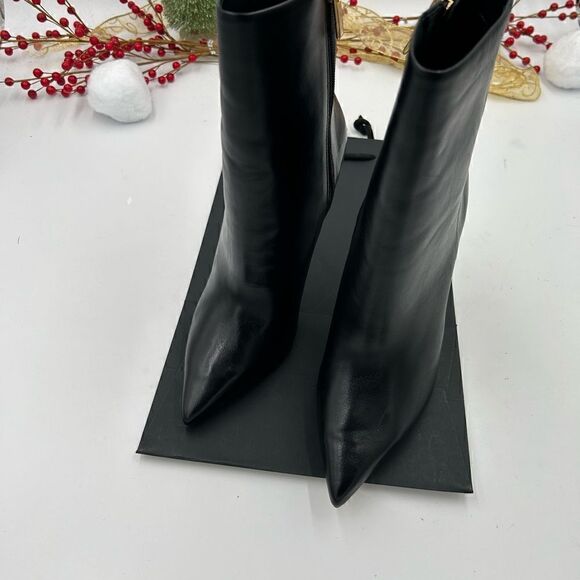 Women’s
Schutz black soft leather ankle boots size 40 made in Brazil - Picture 6 of 12